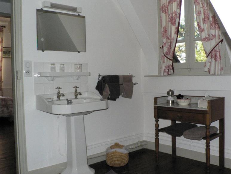 Chambres D'Hotes Les Charmettes เอเทรตาต์ ห้อง รูปภาพ